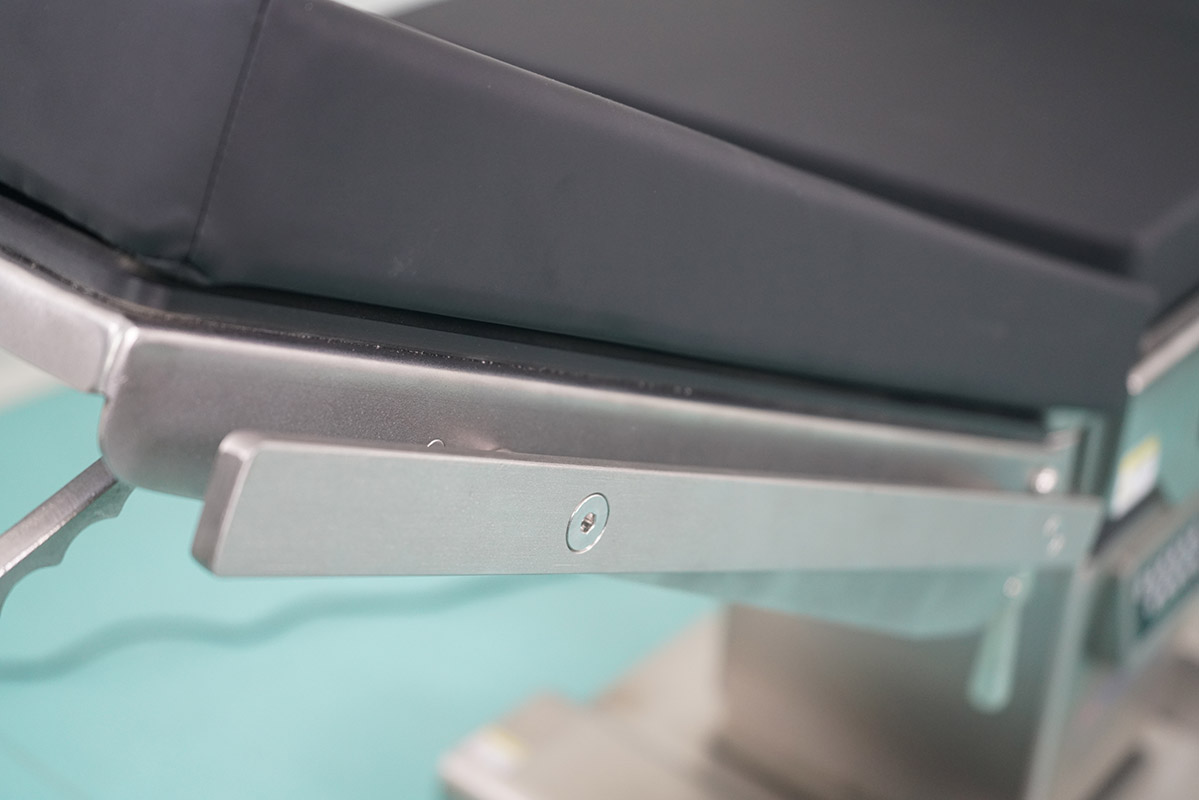 Dual Controller Electric Operating Table with High Load CapacityAccessories or details