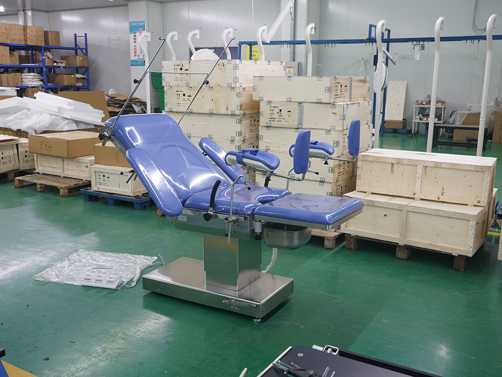 DST-3004 Electric Operating Table for Obstetrics and Gynecology accessory or detail - 