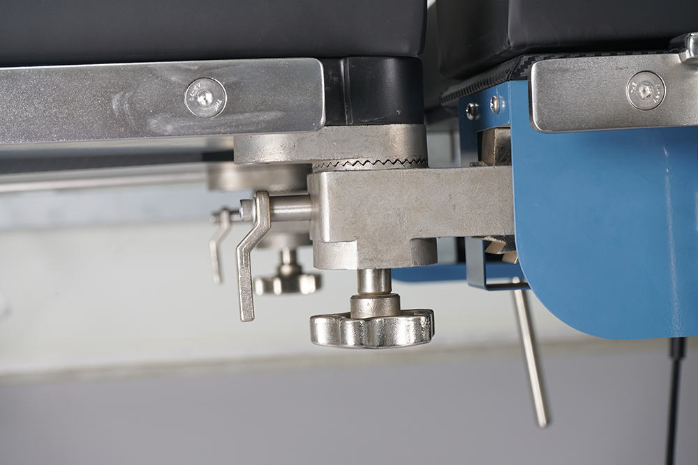 Electric Orthopedic Imaging Comprehensive Operating Table DST-700 accessory or detail - 