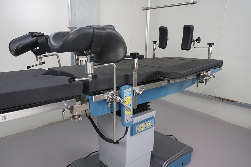 Electric Orthopedic Imaging Comprehensive Operating Table DST-700 accessory or detail - 